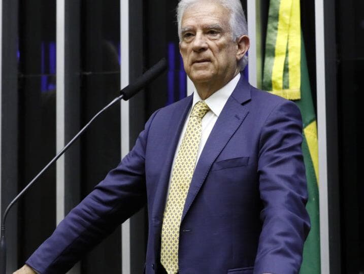 CCJ aprova PEC que impede aposentadoria compulsória como punição para juízes