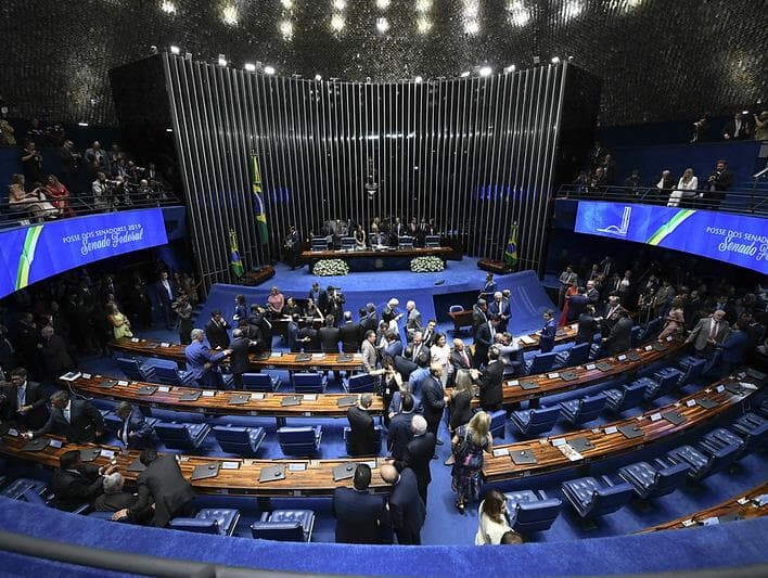 Senado aprova MP que define salário mínimo em R$ 1.212