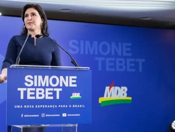 Tebet se apresenta como "pré-candidata do centro-democrático", mas falta PSDB