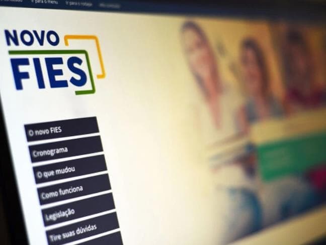 Câmara pode votar renegociação do Fies e novo salário mínimo