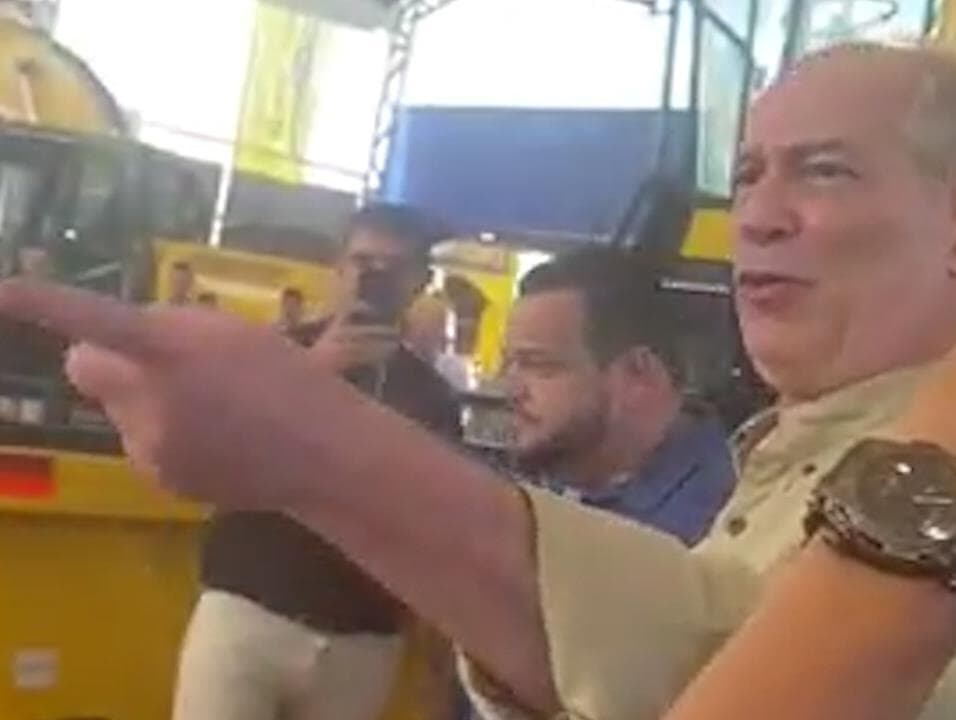 Ciro Gomes bate boca com bolsonaristas em São Paulo. Confira o vídeo