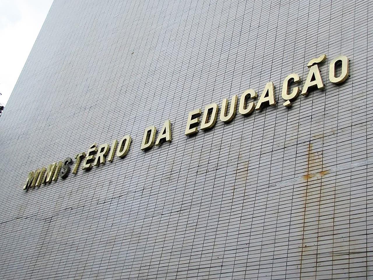 TCU abre inspeção urgente contra Ministério da Educação