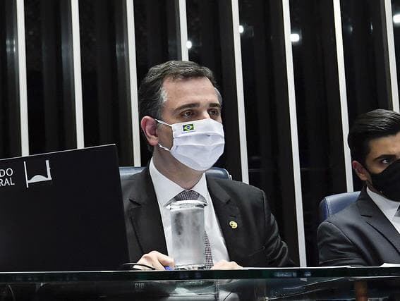 Pacheco se compromete com ex-ministros a aprofundar debate ambiental