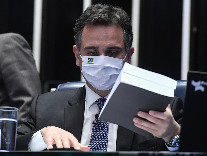 Pacheco tira obrigatoriedade do máscaras no Senado