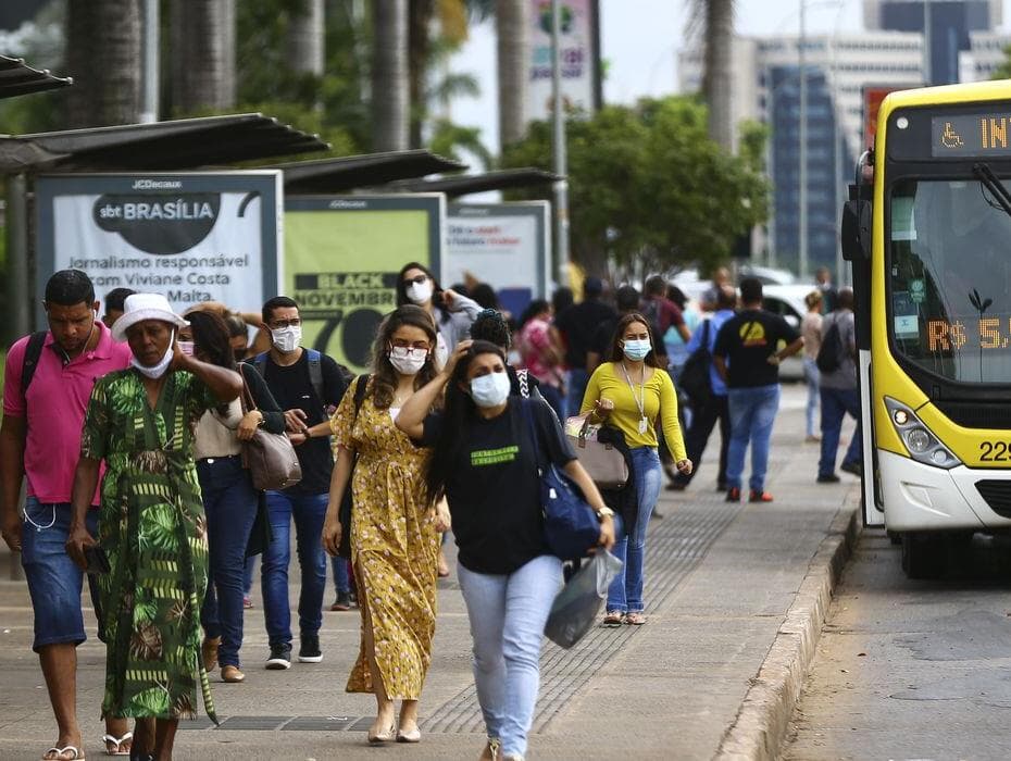 Liberação de uso de máscaras em Brasília é perigoso, alertam infectologistas