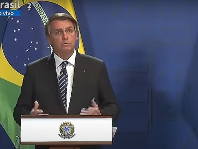 "Estou empenhado em proteger brasileiros na Ucrânia", diz Bolsonaro