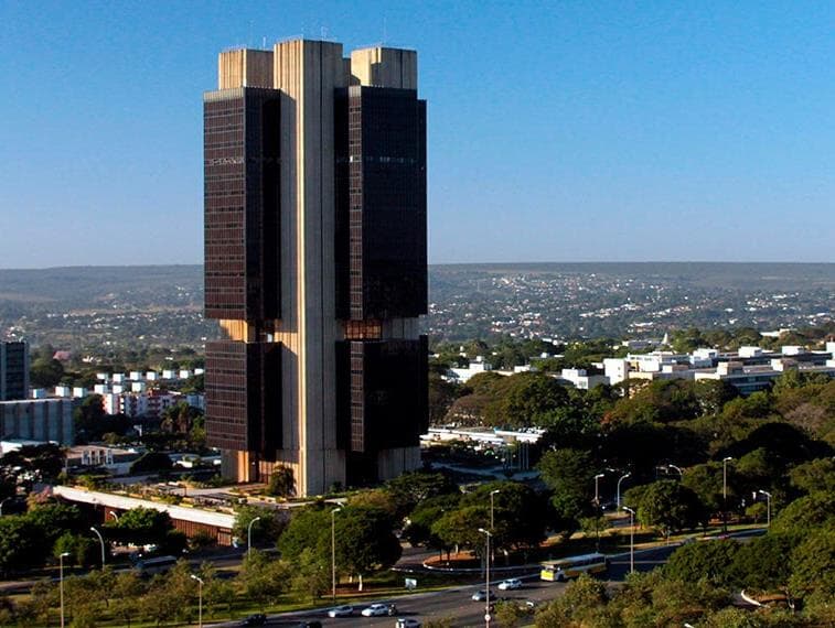 Servidores do Banco Central fazem operação tartaruga e ameaçam greve