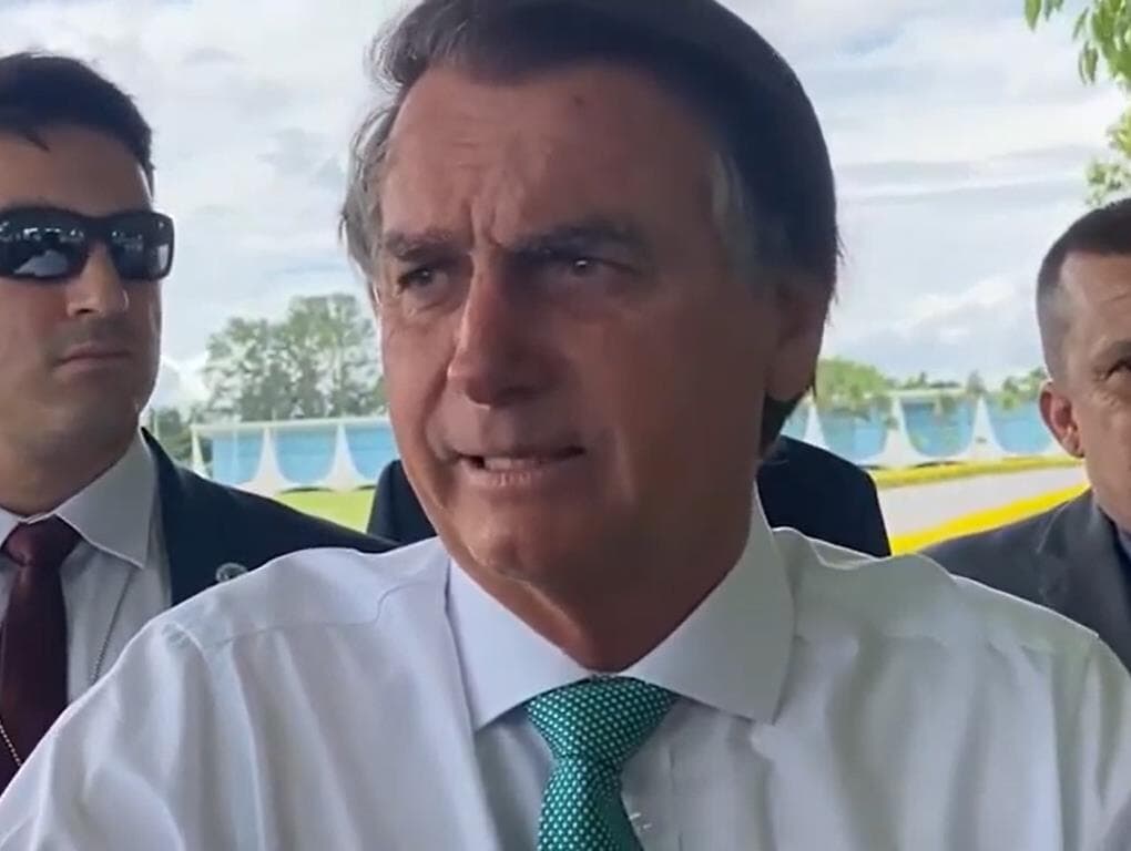 Bolsonaro confirma que irá à Rússia, apesar de conflito com a Ucrânia