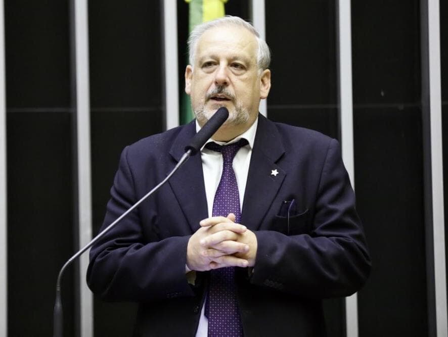 "Lula extrapola o PT", diz Berzoini sobre petição que questiona aliança com Alckmin