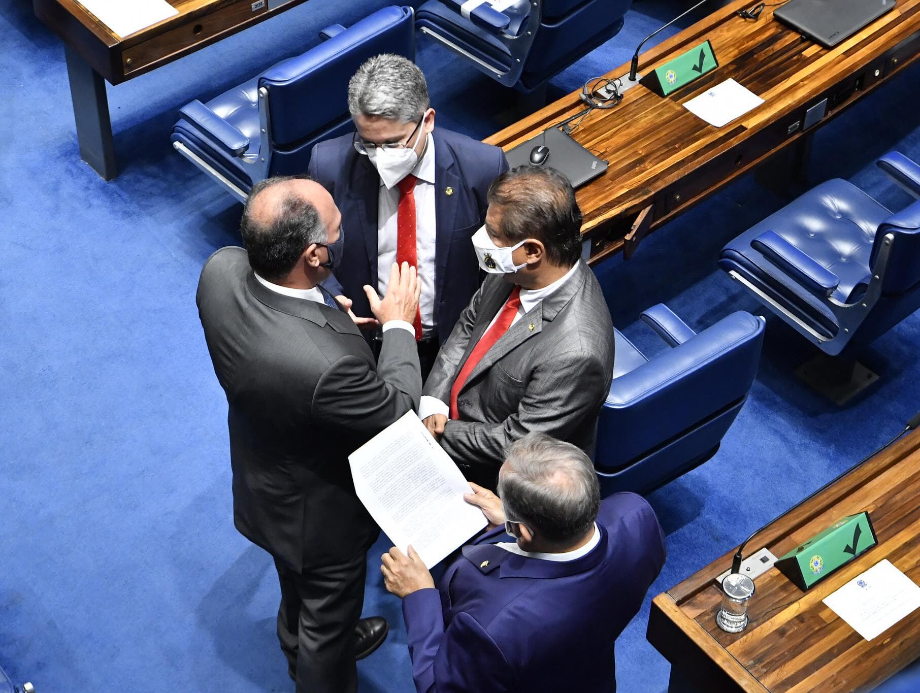 Senadores condicionam aprovação da PEC Precatórios a mudanças no texto