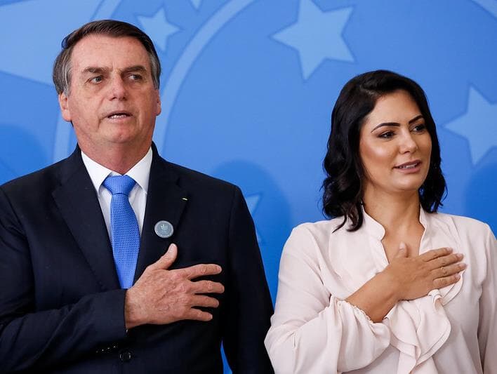 Michelle Bolsonaro agiu para beneficiar aliados na obtenção de crédito, diz revista