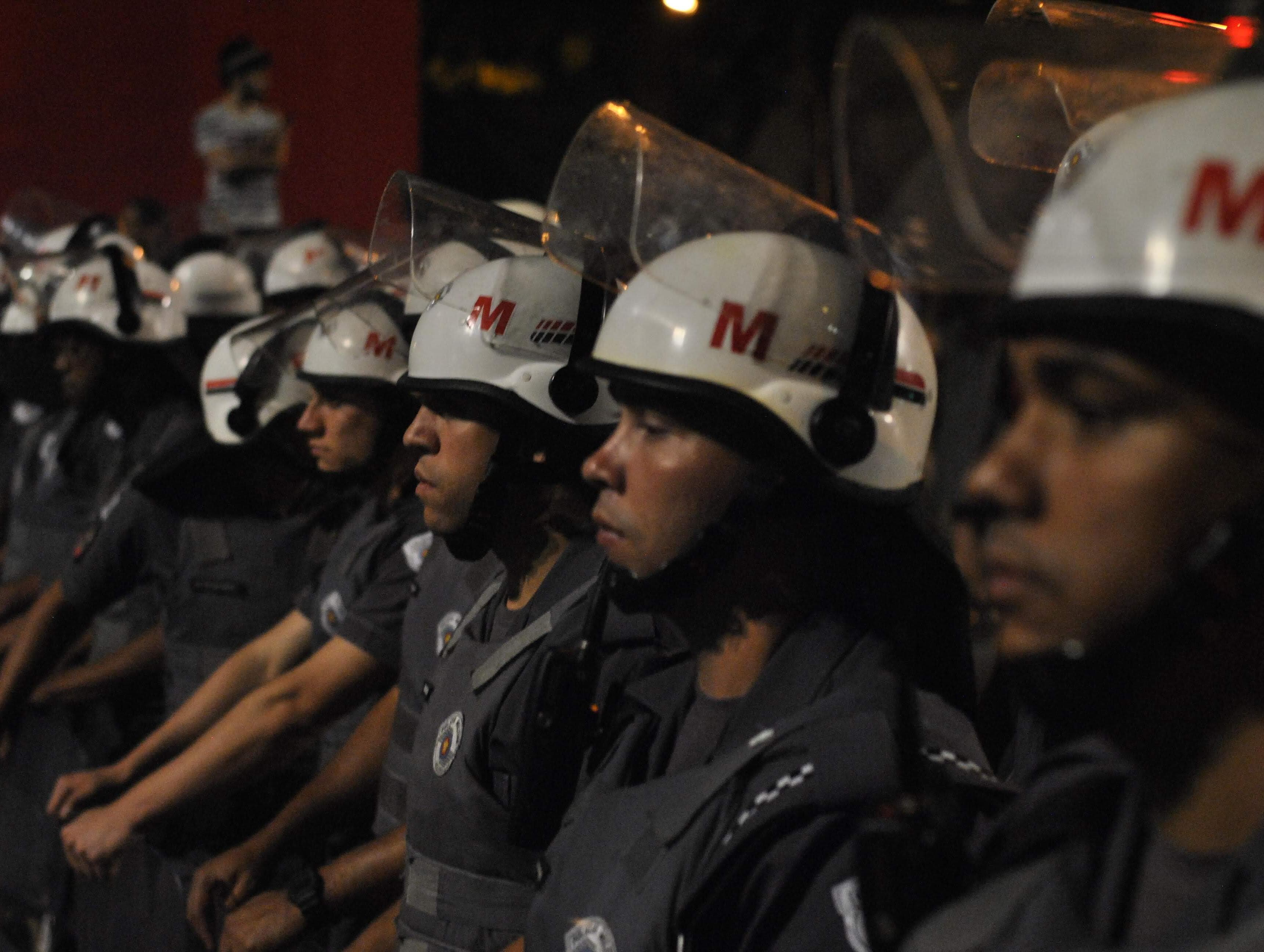 Esposa de Caiado ganha grito de guerra e oração da PM de Goiás