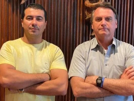 Bolsonaro ataca ex-aliado e nega corrupção na compra de vacina: "Sou incorruptível"