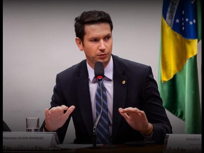 Parlamentares criticam discurso machista de deputado do Novo