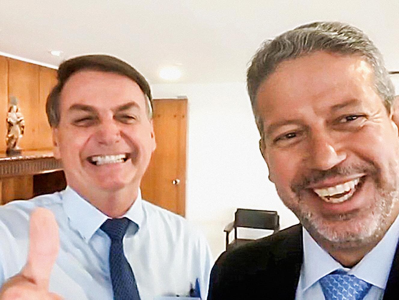 Atuação de Bolsonaro na pandemia motiva 31 pedidos de impeachment em sete dias