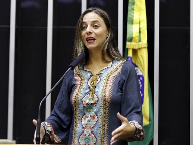 Fernanda Melchionna recorre à Justiça para barrar Bia Kicis na CCJ