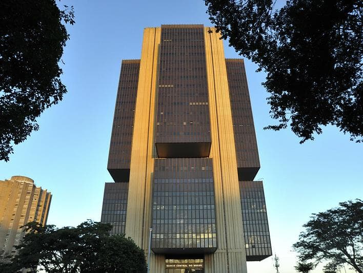 Autonomia do Banco Central é o primeiro desafio de Lira em plenário