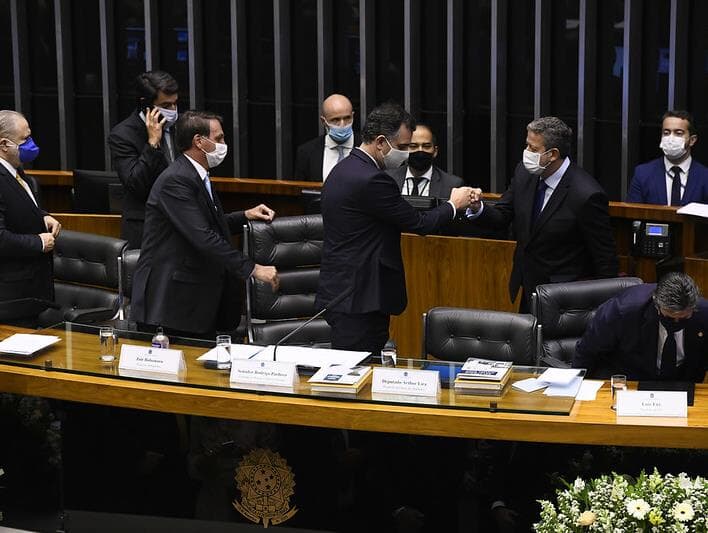 Reforma tributária será aprovada em até oito meses, prevê Pacheco