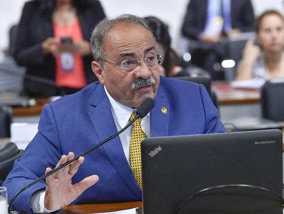 Chico Rodrigues, flagrado com dinheiro na cueca, vai voltar ao Senado