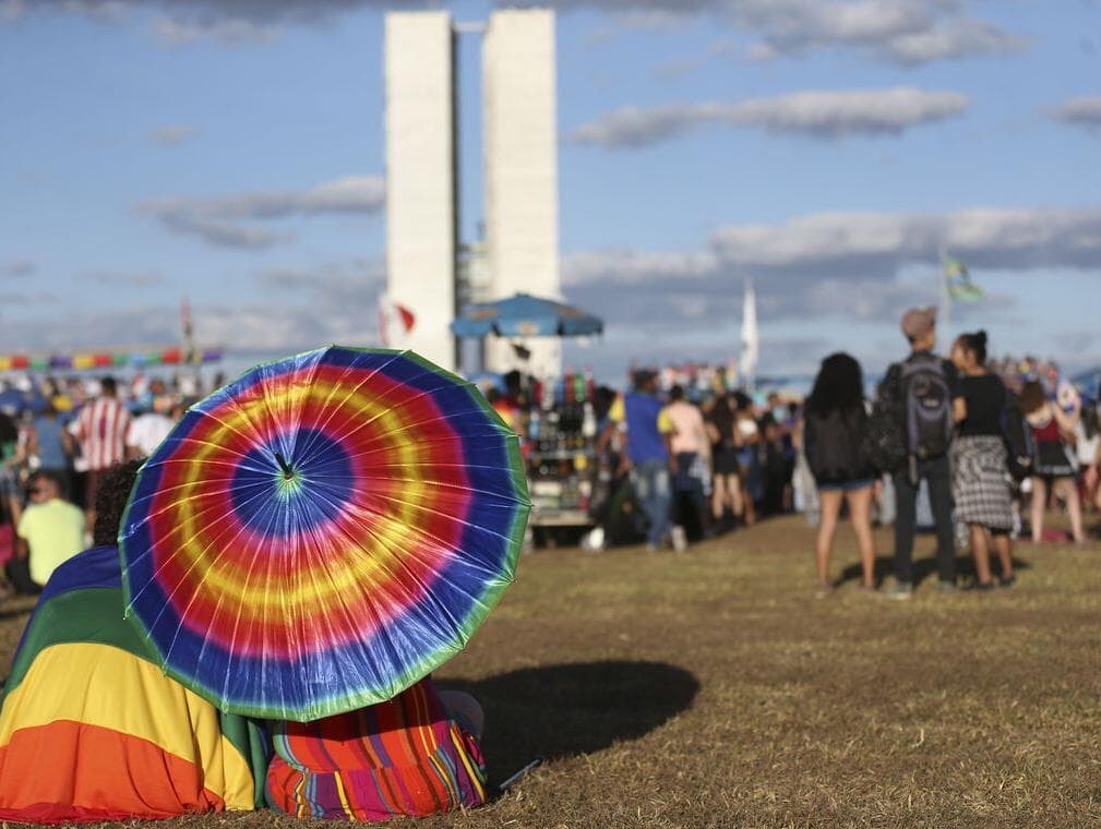 Grupos lutam para novo comando da Câmara avançar contra racismo e LGBTfobia