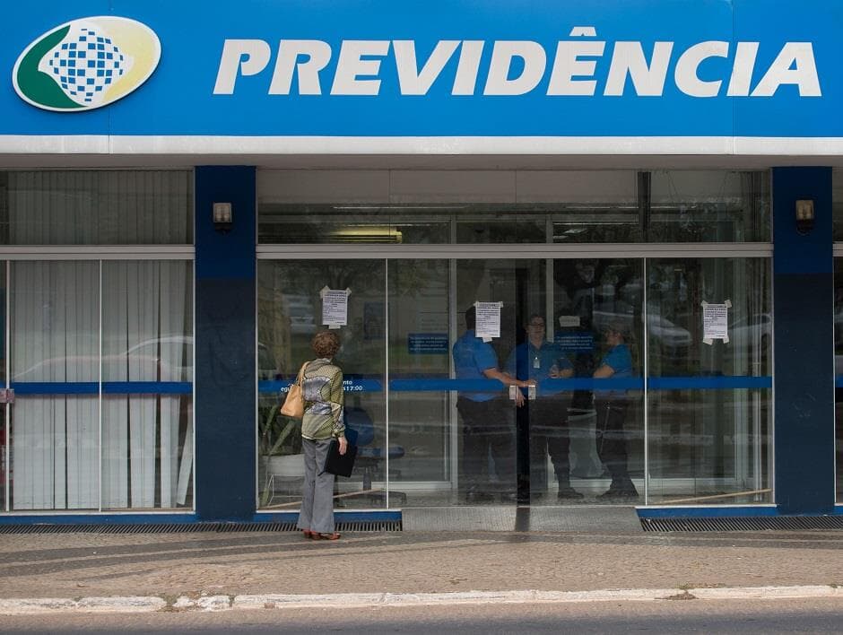 Idade exigida para se aposentar vai aumentar em 2021. Veja o que muda