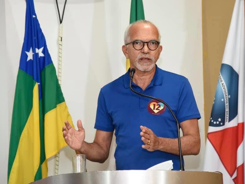 Edvaldo, do PDT, é reeleito prefeito de Aracaju