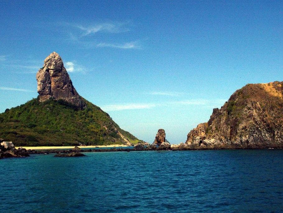 Em live, Bolsonaro fala em federalizar arquipélago de Fernando de Noronha