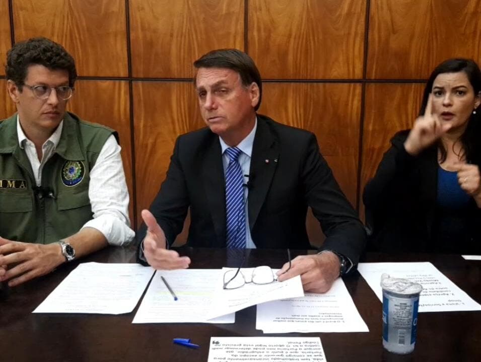 Bolsonaro muda de ideia e diz que pode apoiar candidatos em eleição municipal