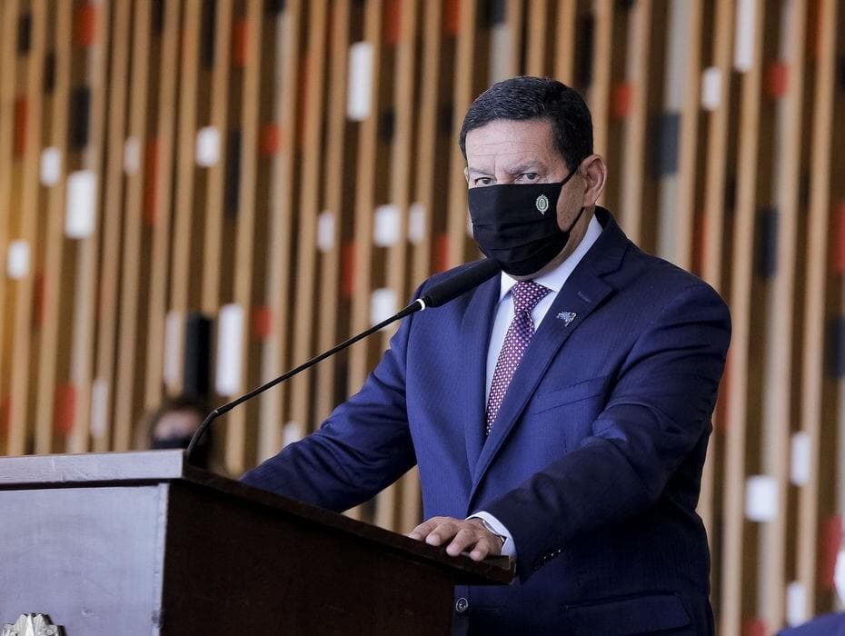 "Nós perdemos o domínio da narrativa", diz Mourão sobre Amazônia