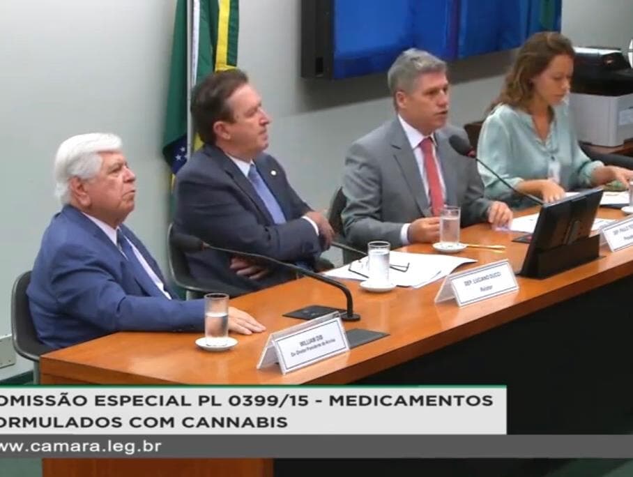 Medicamento à base de cannabis é tema de discussão em comissão da Câmara