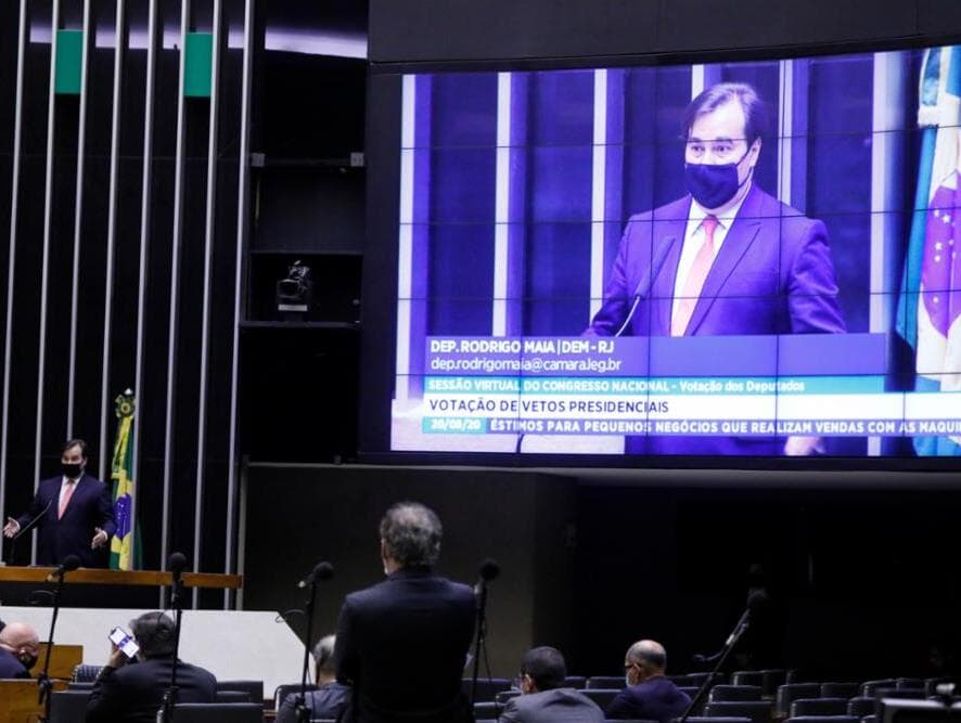 Veja como cada deputado votou no veto ao reajuste de salário de servidores