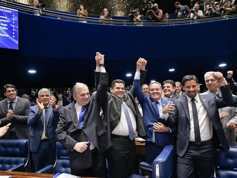 STF, ex-aliados e emedebistas viram pedra no caminho de Davi à reeleição