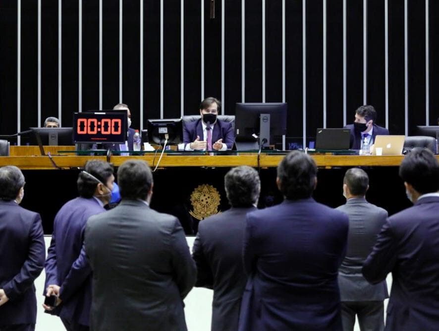 Apenas deputados bolsonaristas votaram contra o Fundeb. Veja a relação