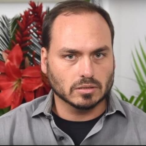 Carlos Bolsonaro ironiza morte de Alfredo Sirkis: "O ódio do bem"