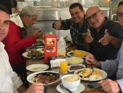 Para 64%, Bolsonaro sabia onde Queiroz estava escondido, diz Datafolha