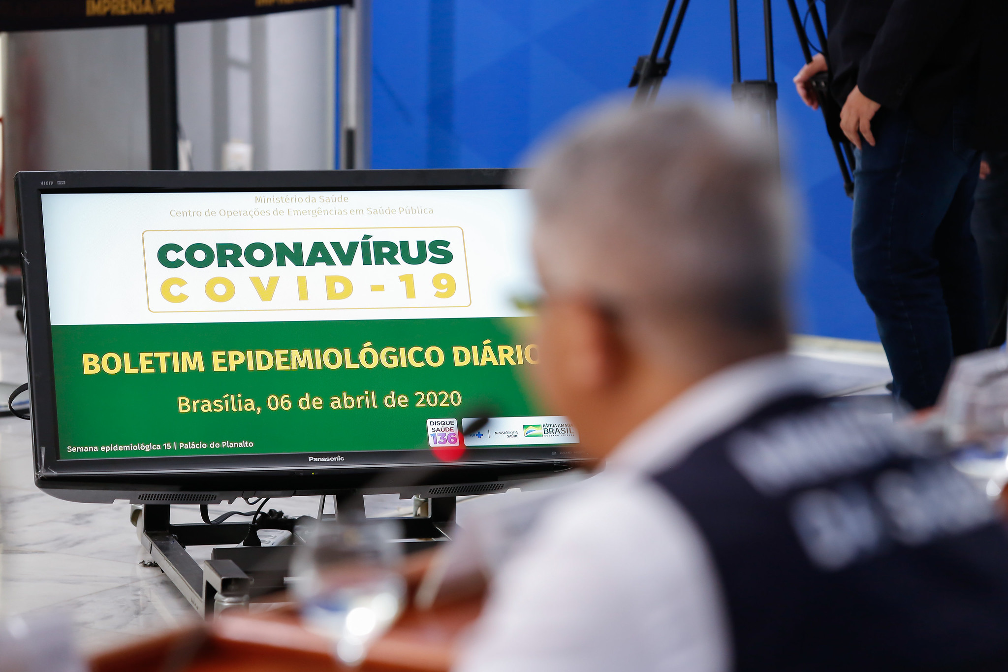 Ministério da Saúde passa a divulgar dados da covid-19 às 22h