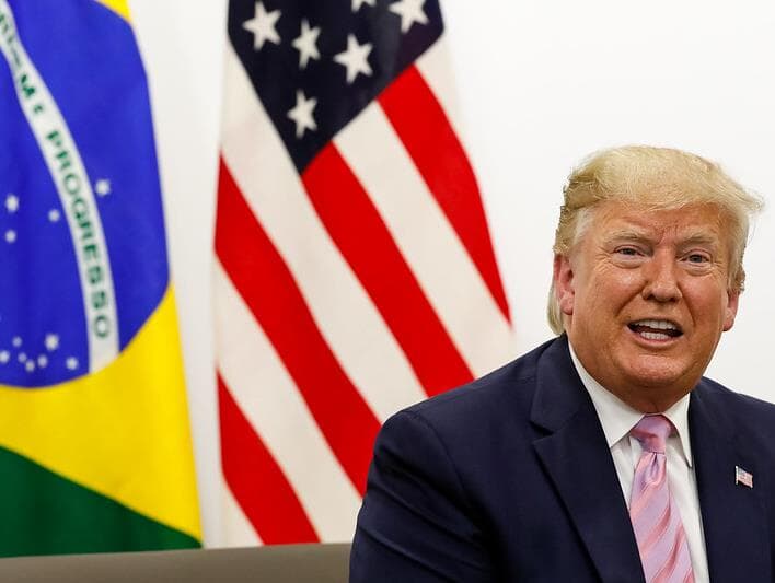 Trump diz que se tivesse seguido Brasil teria 2 milhões de mortes por covid-19