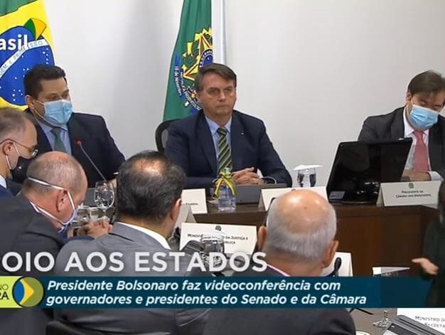 Bolsonaro sancionará congelamento salarial para todos os servidores