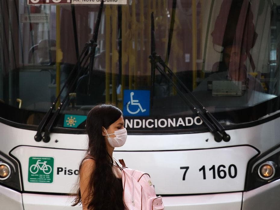 Com pandemia, governo prevê queda de 4,7% no PIB em 2020