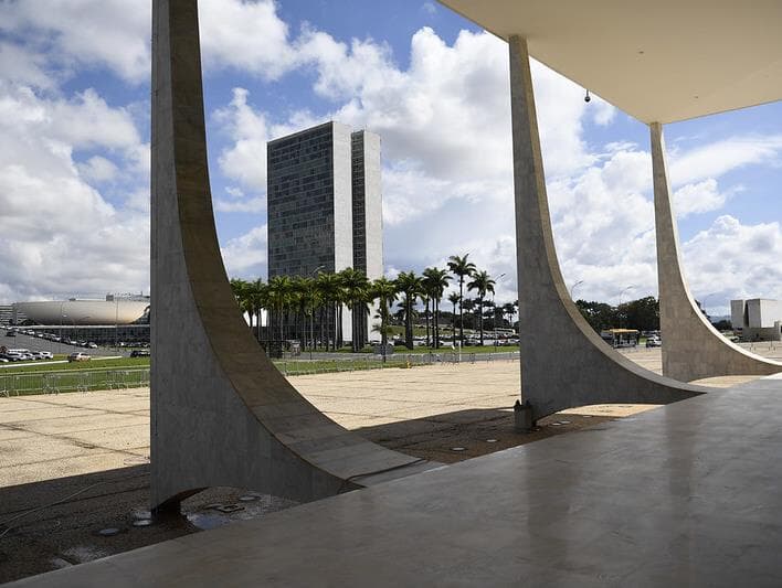 STF reconhece covid-19 como doença ocupacional e permite autuação de empresas