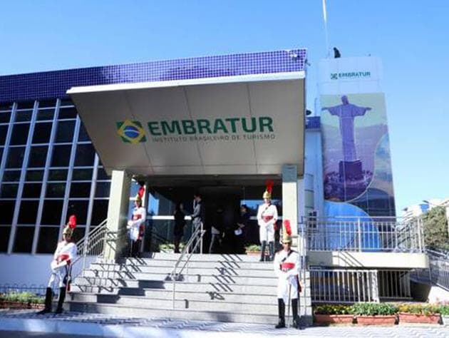 Câmara analisa transferência de recursos do Sebrae para a Embratur