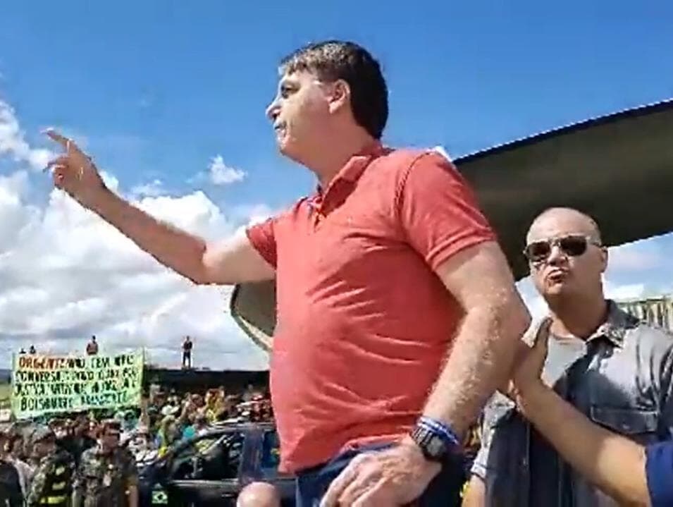 "É preciso começar o 'Fora, Bolsonaro'", defende Lula