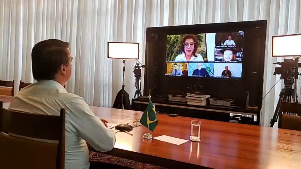 ABI critica "proselitismo" religioso de Bolsonaro na TV Brasil