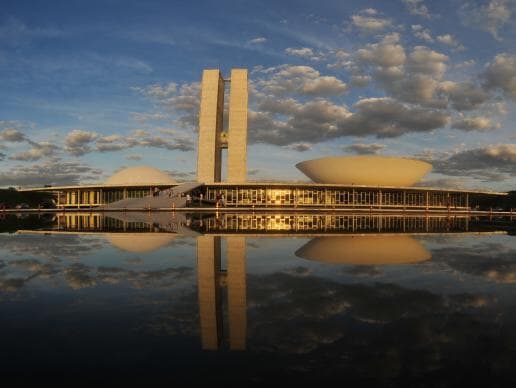 Câmara discute auxílio a estados; Senado, orçamento de guerra