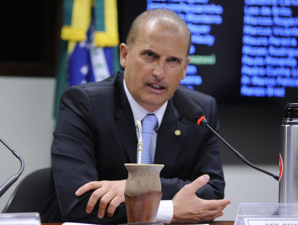 Onyx será chamado pelo Senado para explicar demora no auxílio emergencial