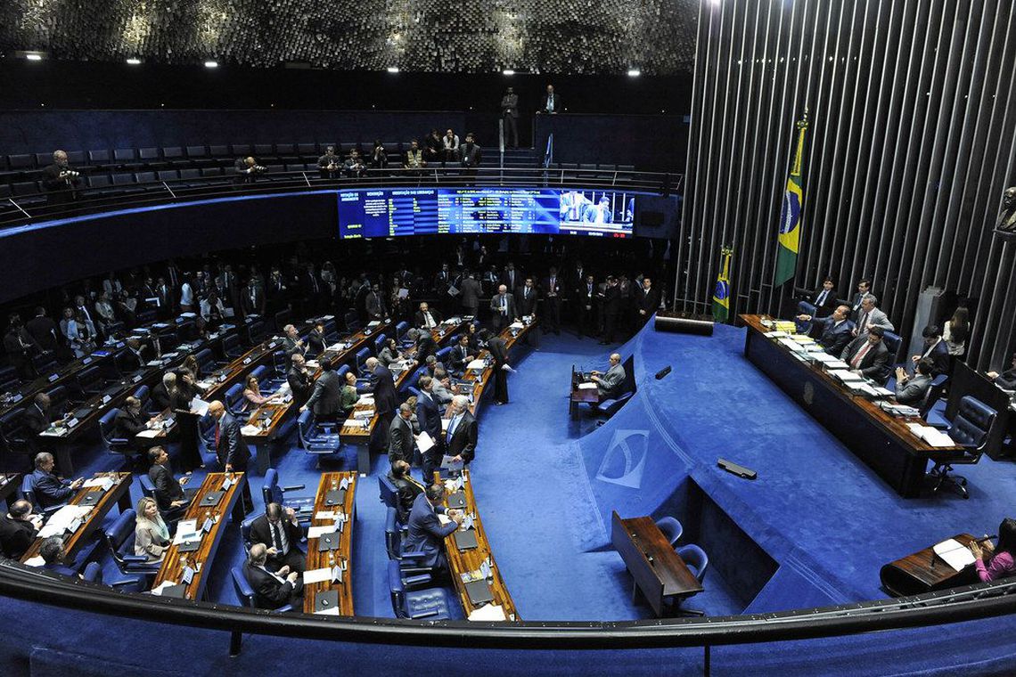 Senado libera senadores com mais de 65 anos por causa do coronavírus