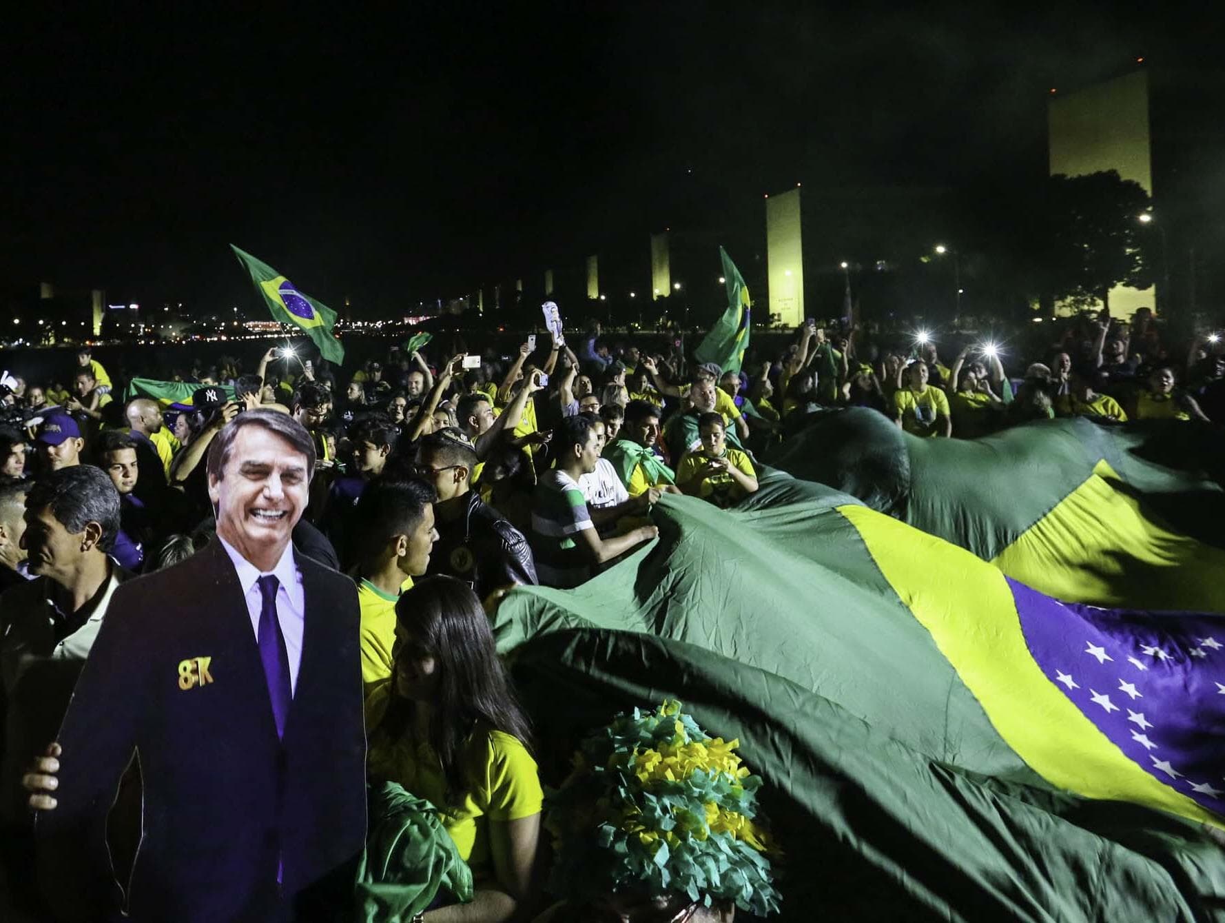 Alguns deputados e movimentos ignoram Bolsonaro e mantêm atos do dia 15