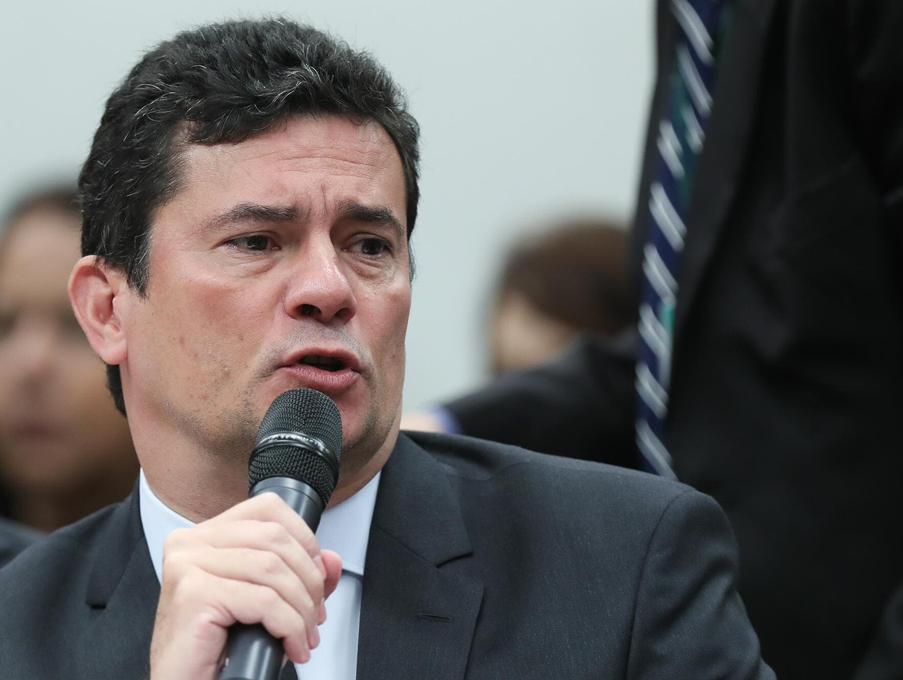 Após chamar Moro de capanga, Glauber desafia ministro a abrir sigilo