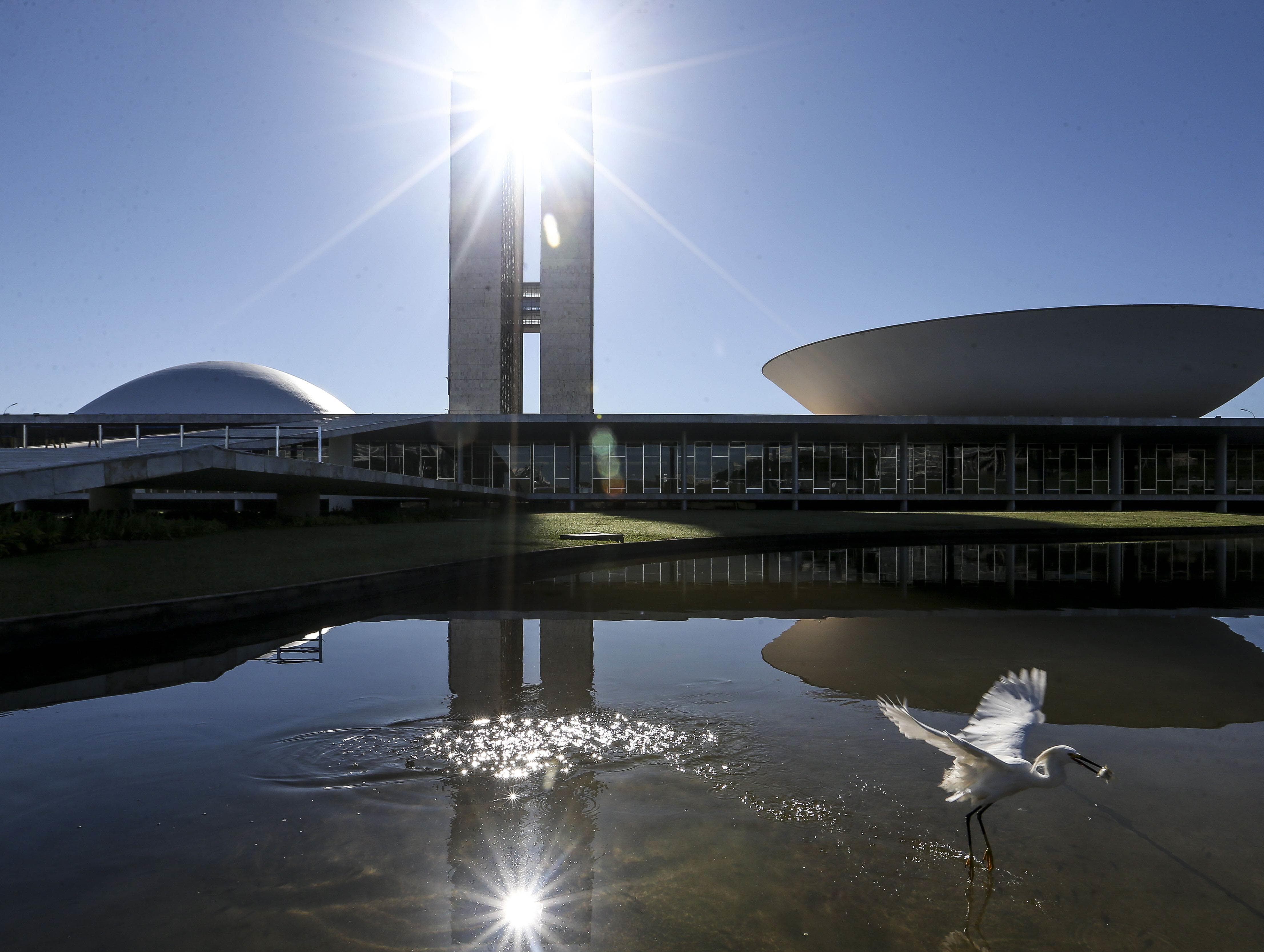 Reforma tributária: deputados chegam a acordo, mas comissão depende de senadores