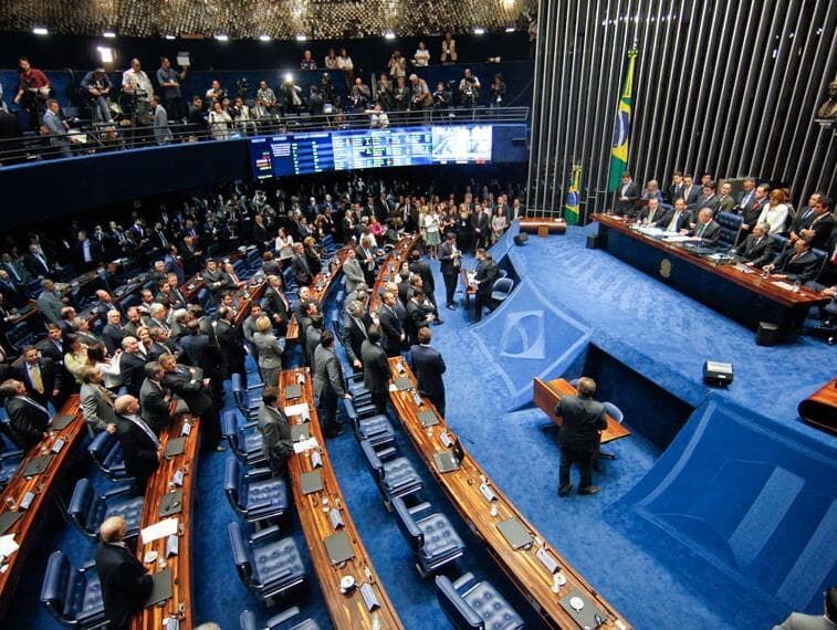 Senado aprova projeto com medidas contra coronavírus